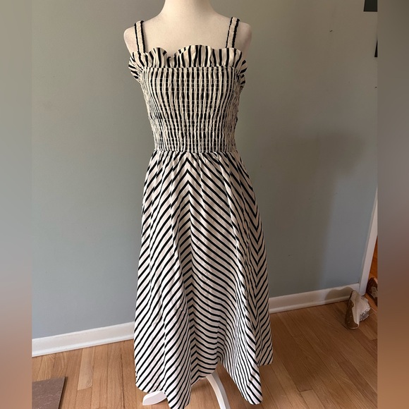 English Factory size XS cutout black and white stripe smocked sundress - Picture 1 of 11